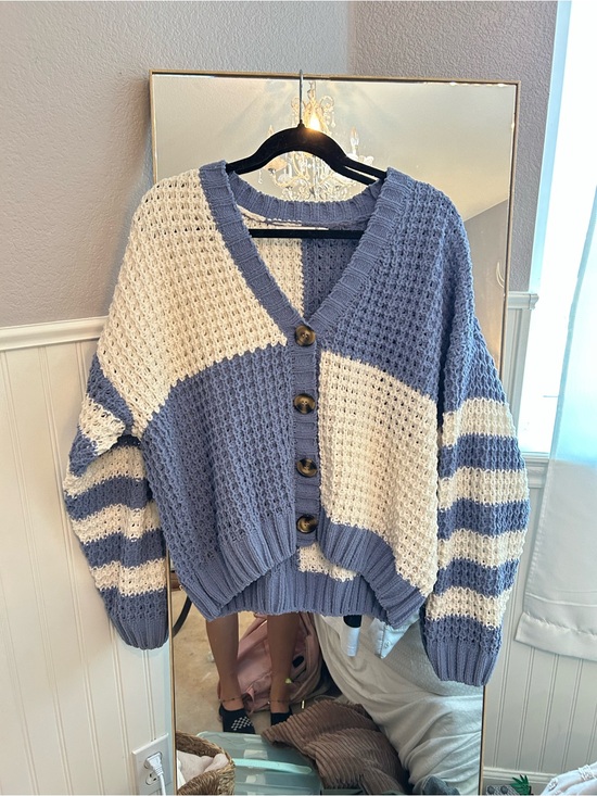 Altar'd State Sweaters - Altar'd State Blue & White V-Neck Colorblock Cardigan